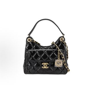 CHANEL HOBO 23B Pleated Rhombus Leather Chain Vintage Gold Chain in Cowhide Tote Bag Small Black
