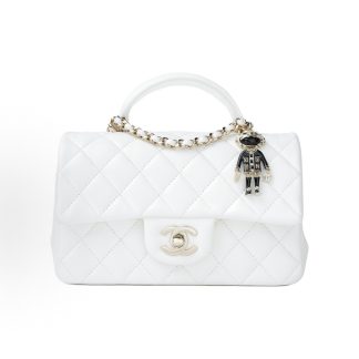 CHANEL Classic Flap CF 22P Lion Pendant Diamond Leather Chain Chain Shoulder Strap Flap Closure Tote Shoulder Crossbody Bag Mini White